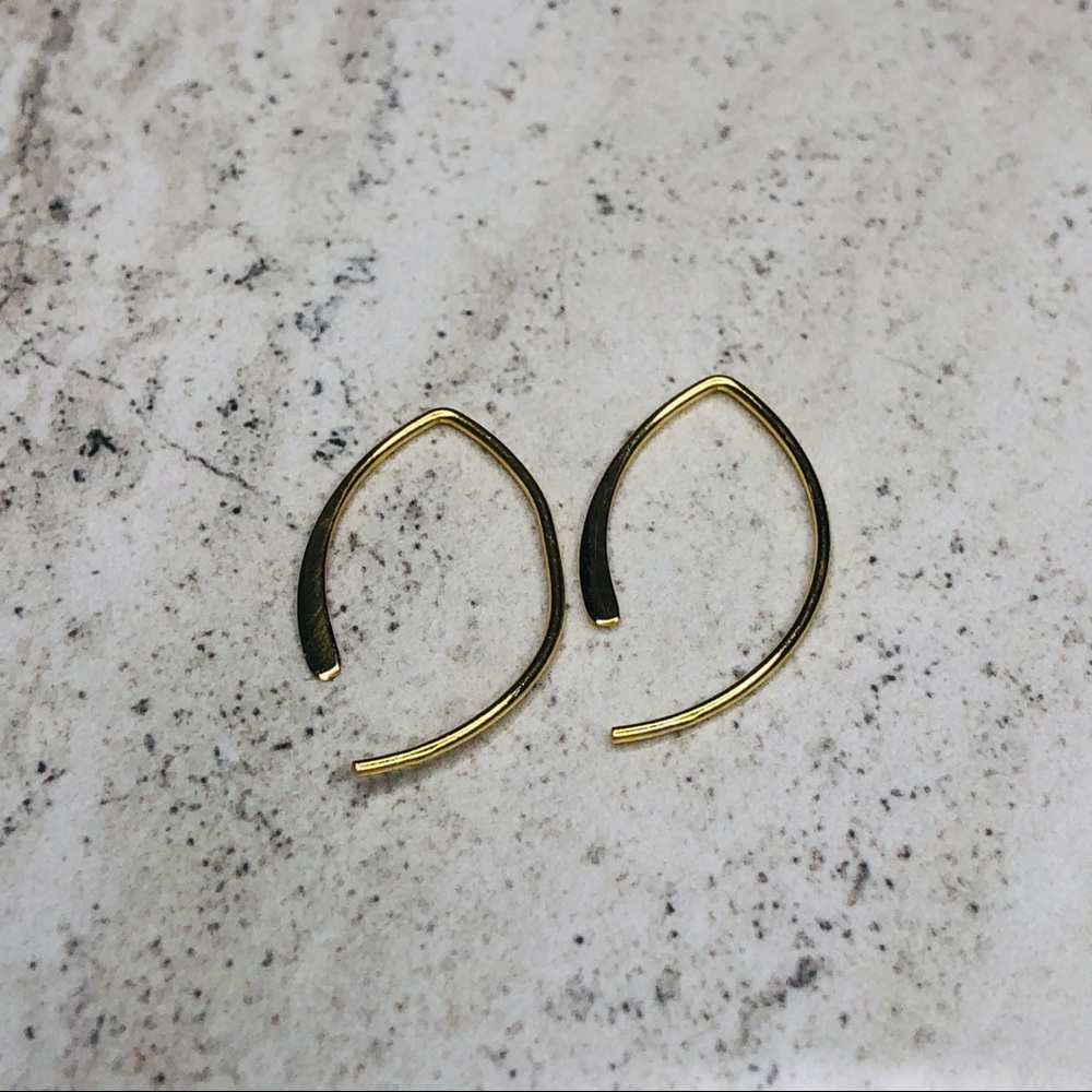 925 Sterling Silver Gold Thread Through Earrings - Picture 5 of 16